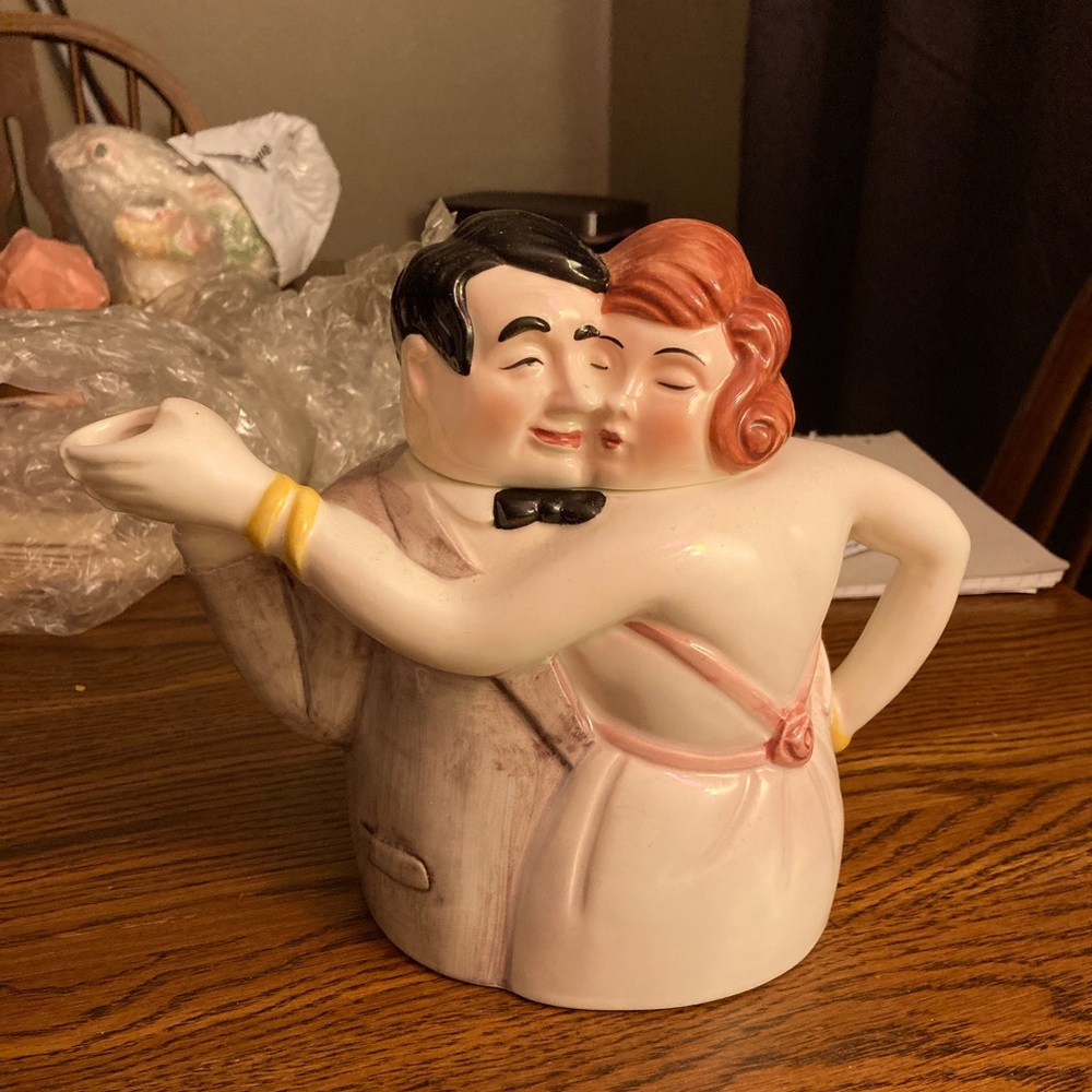 1988 Dept 56 “Tea Time Tango” No.5 teapot, like new